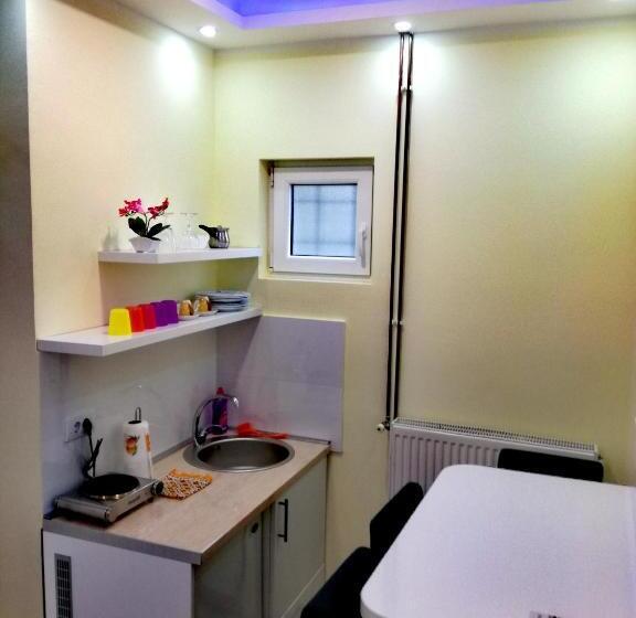 استودیوی لوکس, Maslina Rooms