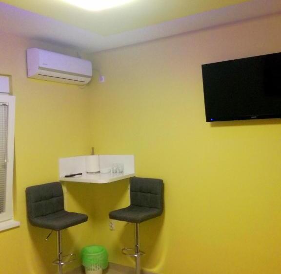 اتاق لوکس, Maslina Rooms