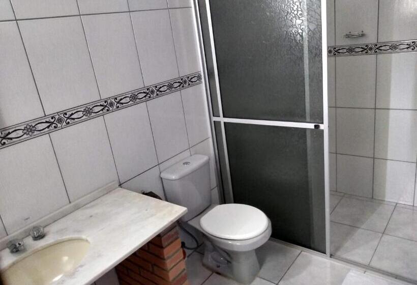 اتاق استاندارد, Pousada Santo Antônio