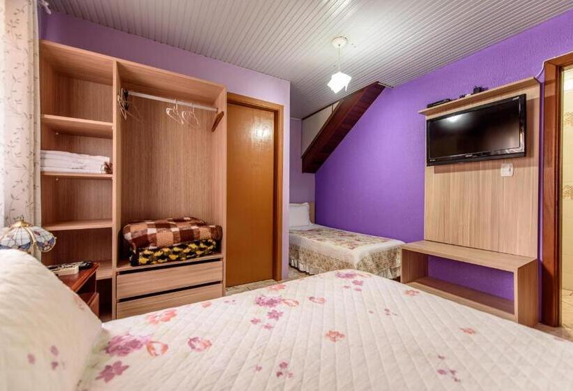 اتاق اجرایی سه نفره, Pousada Santo Antônio