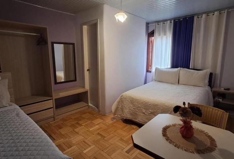 Economy Triple Room, Pousada Santo Antônio