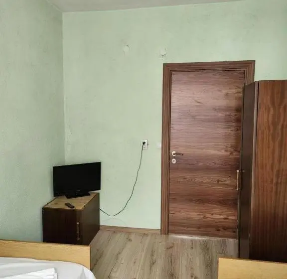 スタンダードルーム, Apartment Lachevi