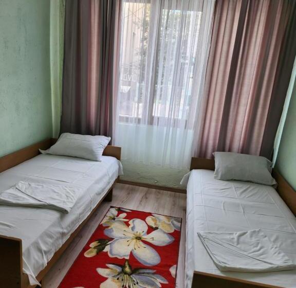 Camera Standard, Apartment Lachevi