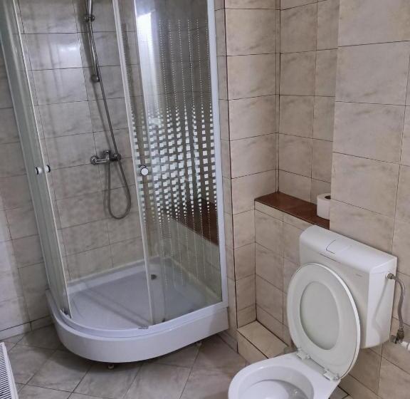 استودیوی استاندارد, Casa Aurora