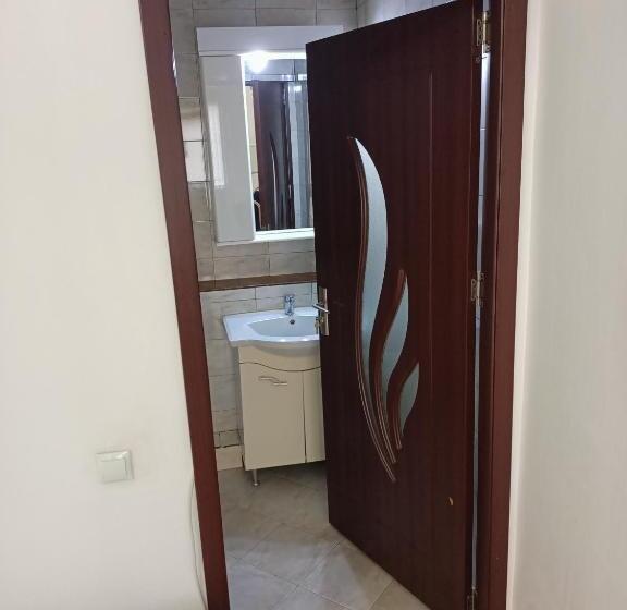 استودیوی استاندارد, Casa Aurora