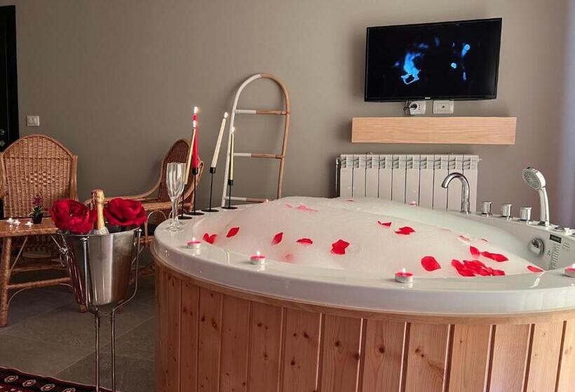 Люкс Повышенной Комфортности, Guesthouse Villa Gurra