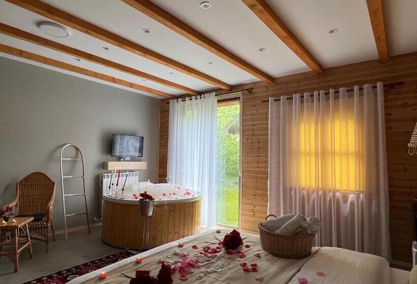 Люкс Повышенной Комфортности, Guesthouse Villa Gurra