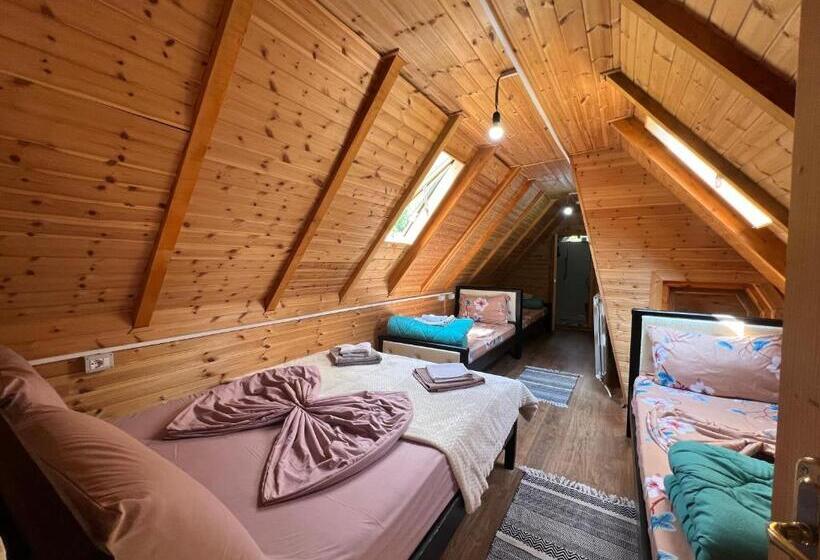 Семейный Номер, Guesthouse Villa Gurra