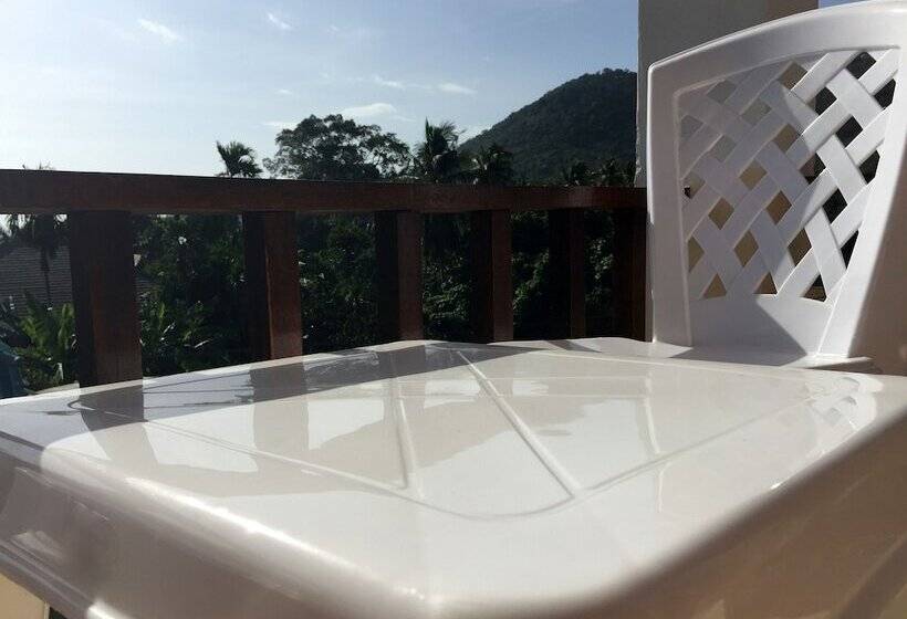 バルコニー付きスタンダードトリプルルーム, Summer Guesthouse & Hostel