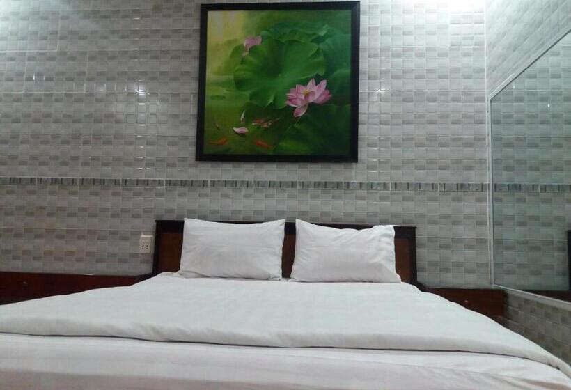 اتاق استاندارد, Thanh Thuy