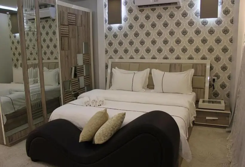 1ベッドルームアパートメント, Orient House