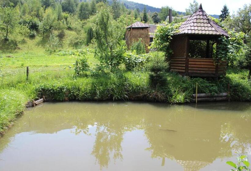 ویلای 1 خوابه با چشمانداز باغ, Goryanka