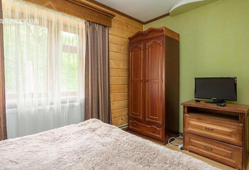 اتاق استاندارد با سرویس بهداشتی مشترک, Goryanka