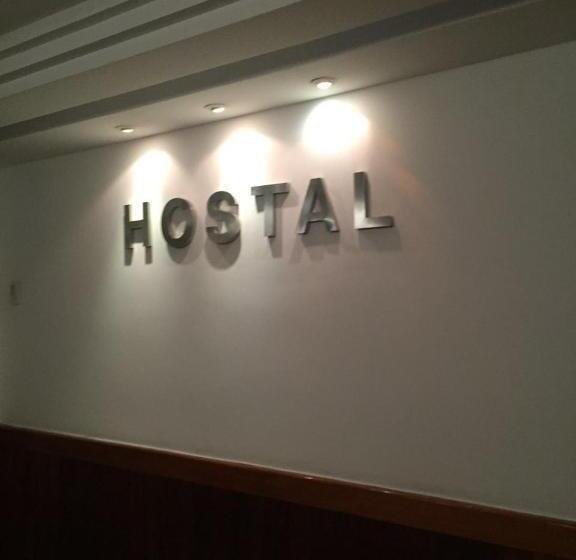 اتاق استاندارد, Hostal
