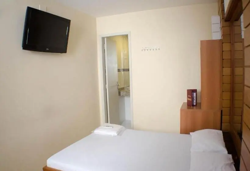 اتاق استاندارد, Hostal