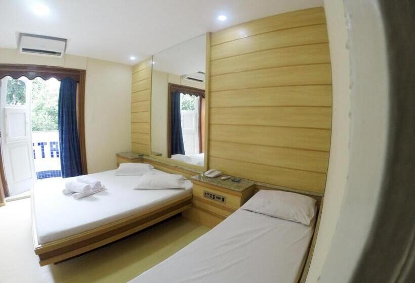 اتاق استاندارد سه نفره, Hostal