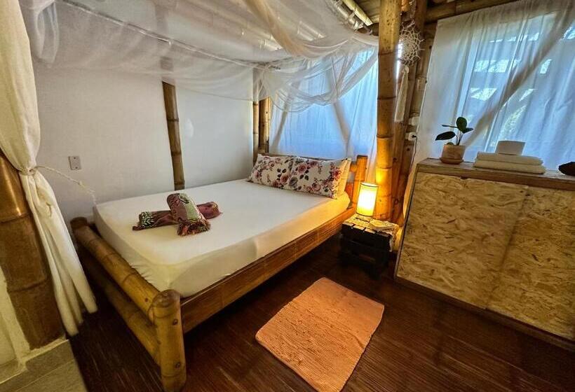 اتاق اکونومی, Bella Flor Hostel Palomino