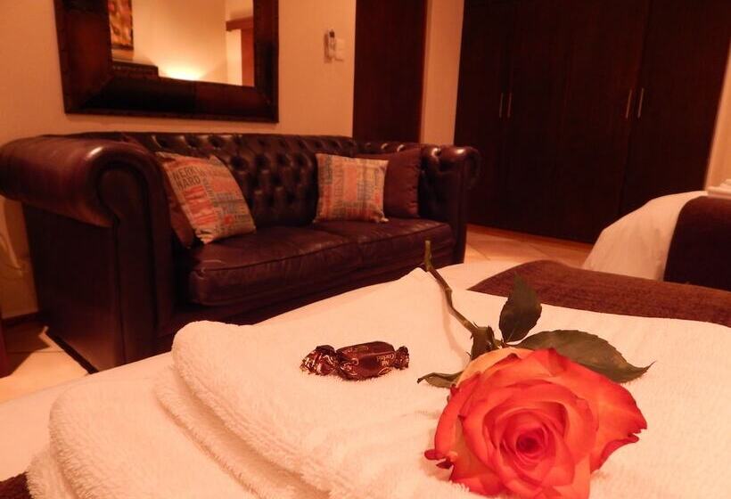 اتاق لوکس, Border Close Guesthouse