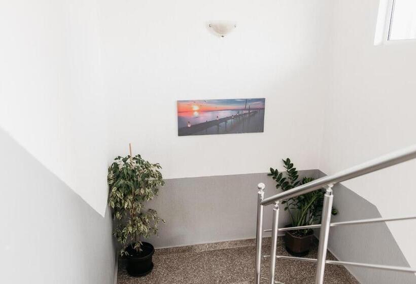 آپارتمان 1 خوابه, Guest House Lalic