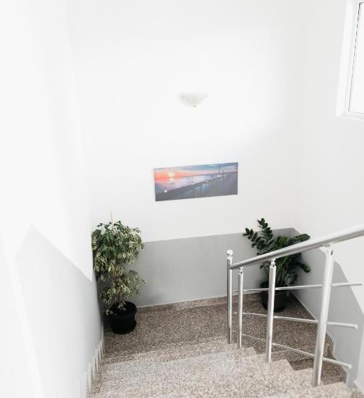 آپارتمان 1 خوابه, Guest House Lalic