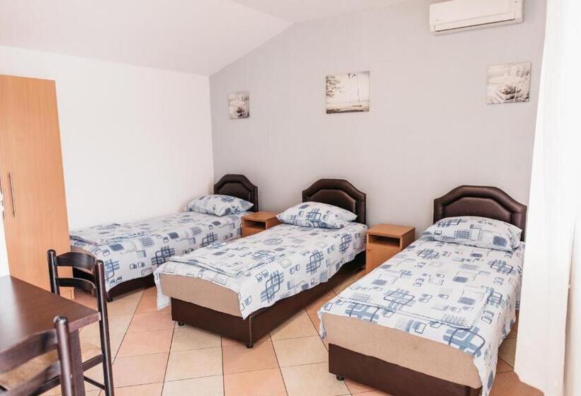 آپارتمان 1 خوابه, Guest House Lalic