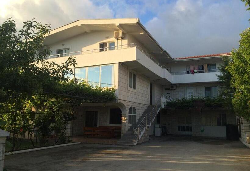 اتاق استاندارد, Guest House Lalic