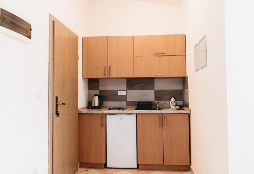 آپارتمان 1 خوابه با چشم‌انداز, Guest House Lalic