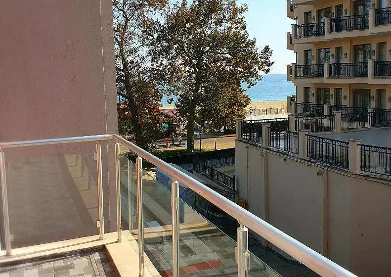 آپارتمان 1 خوابه با چشم‌انداز جانبی دریا, 1 St Line Izvora Sea View Apartments On Golden Sands