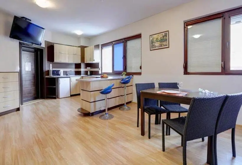 استودیو استاندارد با چشم‌انداز باغ, 1 St Line Izvora Sea View Apartments On Golden Sands
