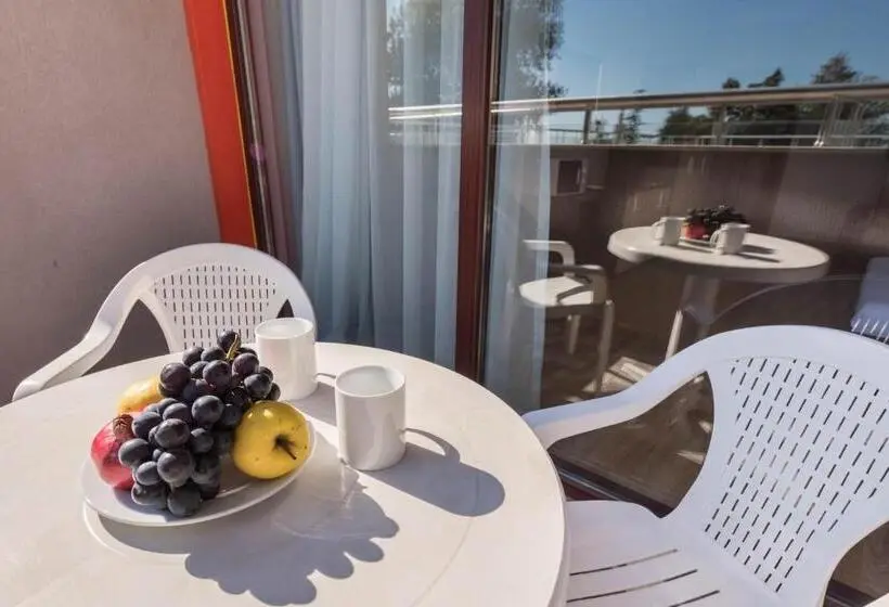 استودیوی استاندارد با چشم‌انداز دریا, 1 St Line Izvora Sea View Apartments On Golden Sands