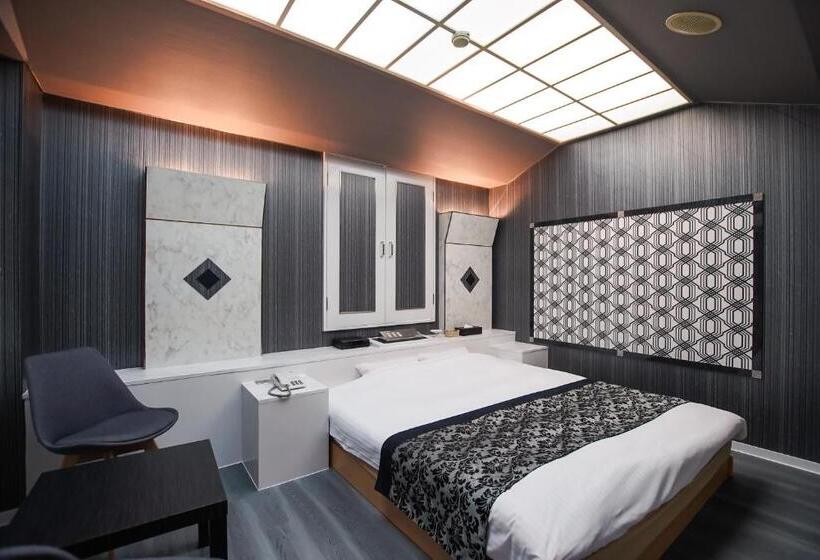 חדר דלוקס יחיד, Fun3  Adult Only