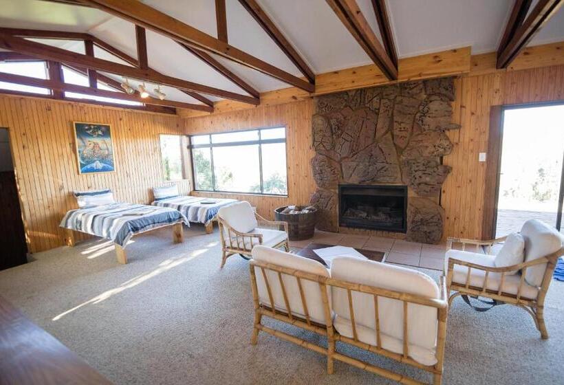 １ベッドルームハウス, The Stix