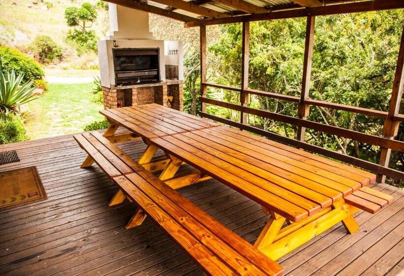 １ベッドルームハウス, The Stix