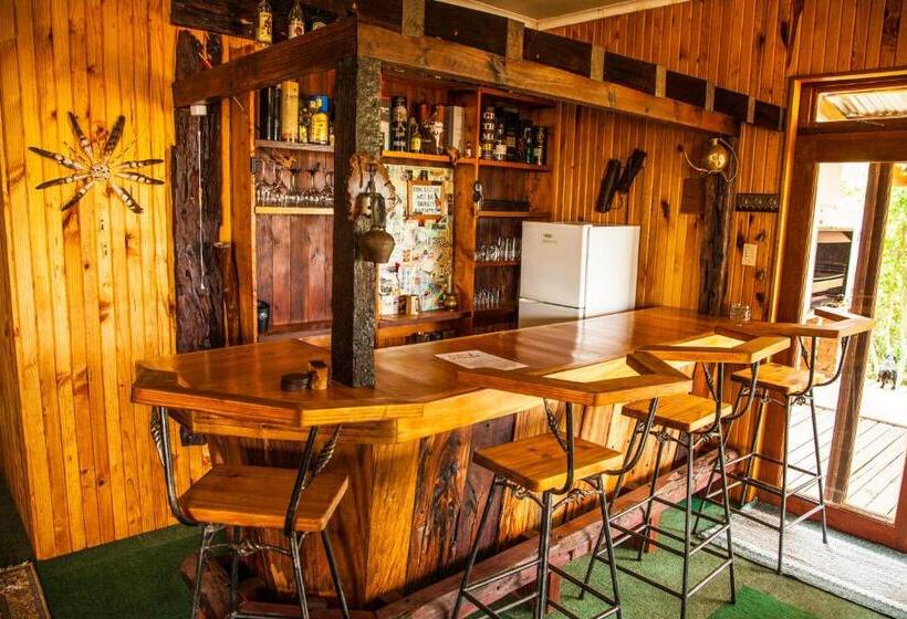 １ベッドルームハウス, The Stix