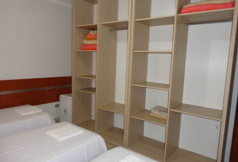 اتاق استاندارد سه نفره, Home Guesthouse