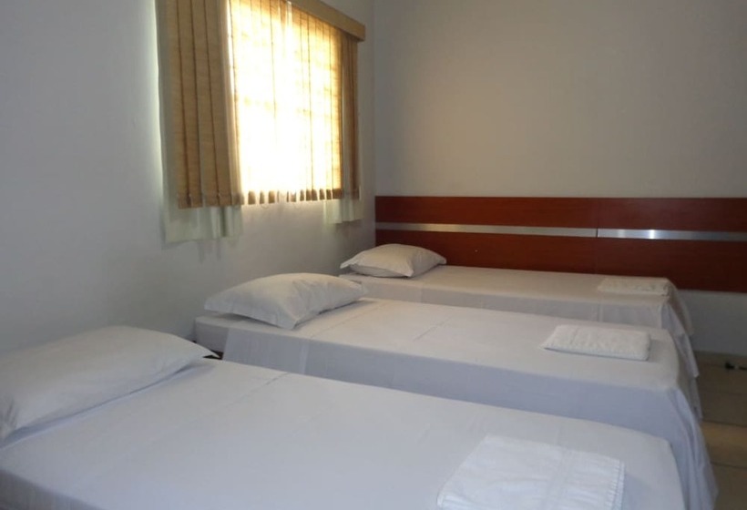 اتاق استاندارد سه نفره, Home Guesthouse
