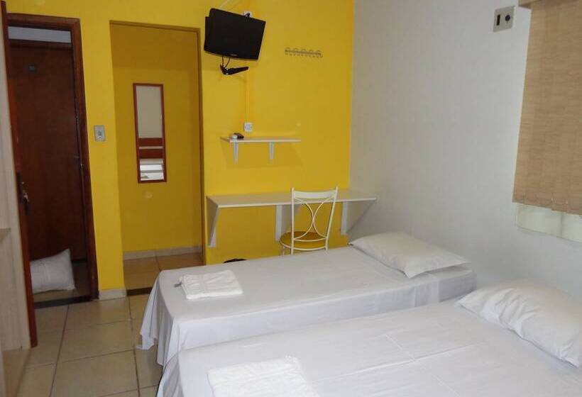 חדר סטנדרט לשלושה, Home Guesthouse