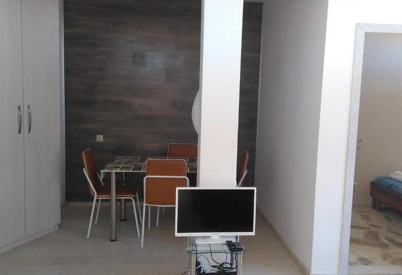 Apartamento Familiar, Akshaena Apart