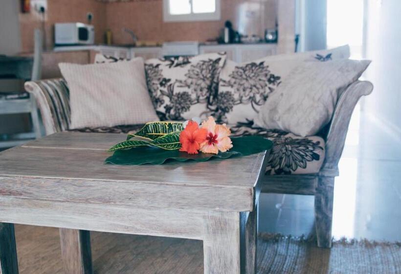 דירת חדר נוף לבריכה, Paje Beach Apartments &