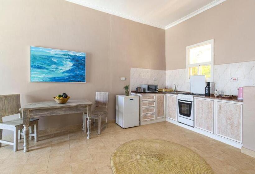 プールの見える１ベッドルームアパートメント, Paje Beach Apartments &