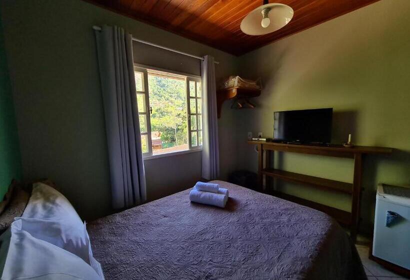 סוויטה, Nina Flor Pousada Lumiar