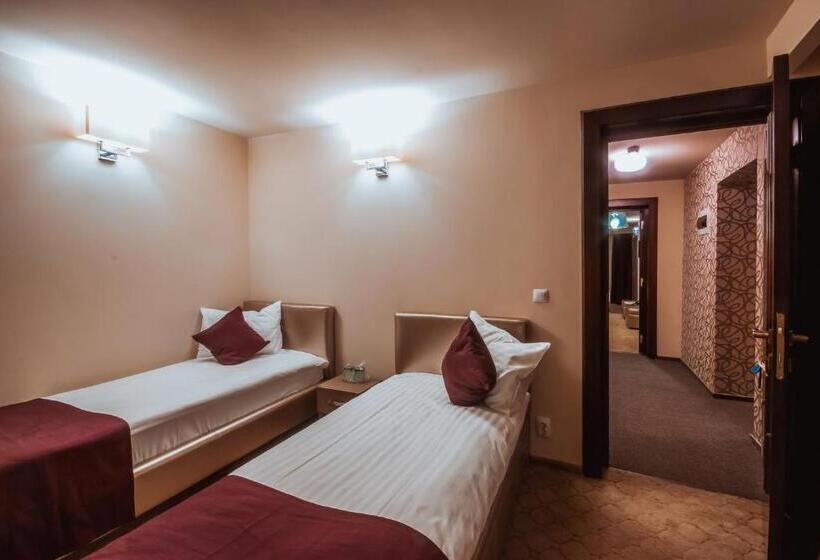 スタンダードルーム, Pietrele Lui Solomon