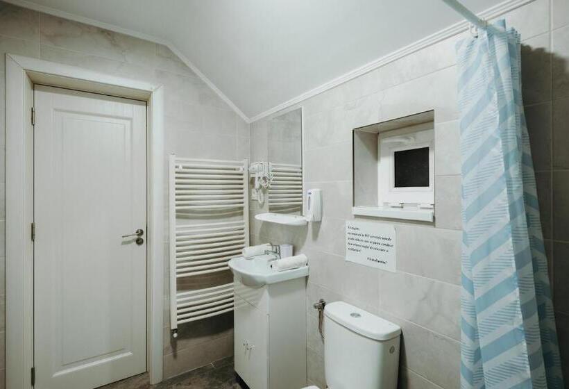 اتاق استاندارد, Pensiunea Karla