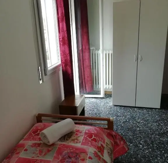 Standard Yhden Hengen Huone Jaettu Kylpyhuone, Venice Garden House