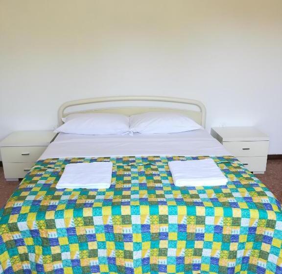 バス共有のスタンダードルーム, Venice Garden House