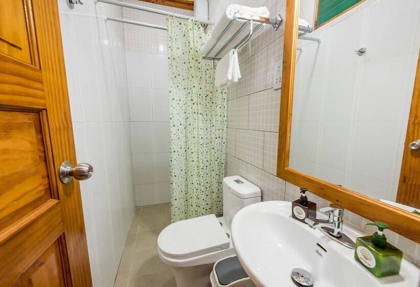 اتاق لوکس خانوادگی, Ithaa Beach Maldives