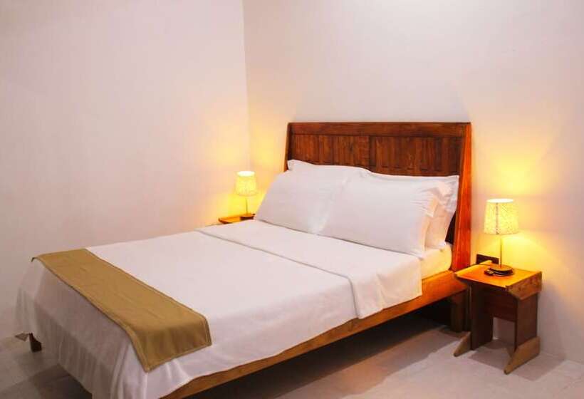 اتاق لوکس خانوادگی, Ithaa Beach Maldives