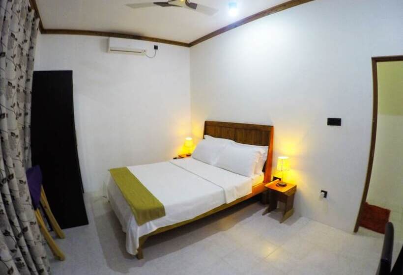 اتاق لوکس خانوادگی, Ithaa Beach Maldives