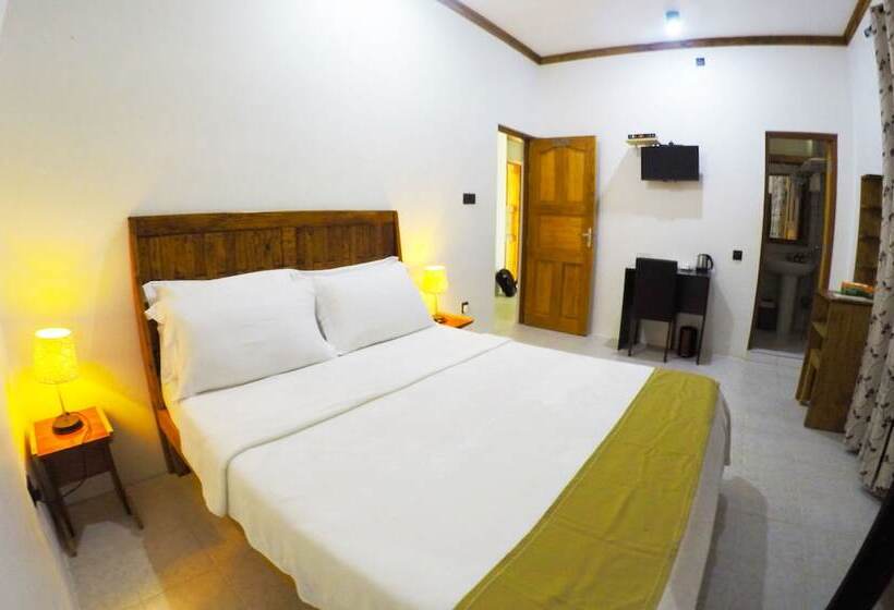اتاق لوکس خانوادگی, Ithaa Beach Maldives