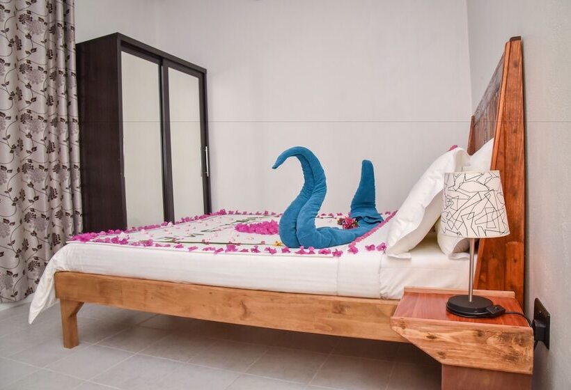 اتاق لوکس خانوادگی, Ithaa Beach Maldives